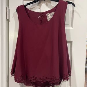 Collegiate Outfitters / maroon tank / Size: L